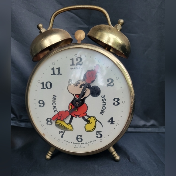 Vintage Disney Mickey Mouse Alarm Clock - Picture 1 of 5